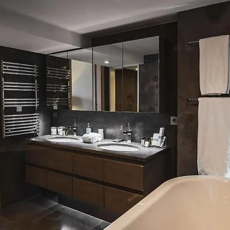 Remparts, Terrasse Avec Vue