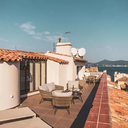 Remparts, Terrasse Avec Vue Saint-Tropez