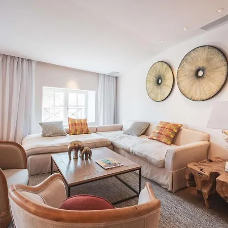 Remparts, Terrasse Avec Vue * Saint Tropez